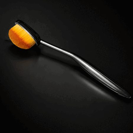 Staub Bürstchen