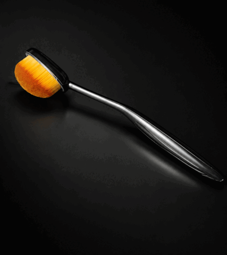 Staub Bürstchen