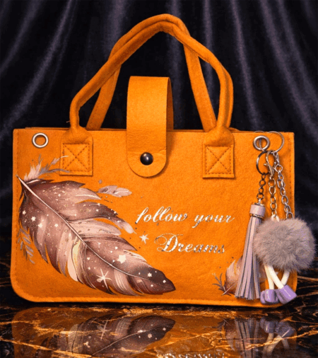Design Handtaschen aus Filz follow your dreams